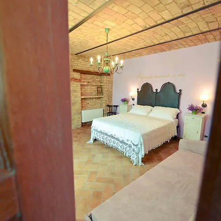 Casale905 אתר נופש Crecchio