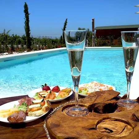 Casale905 אתר נופש Crecchio